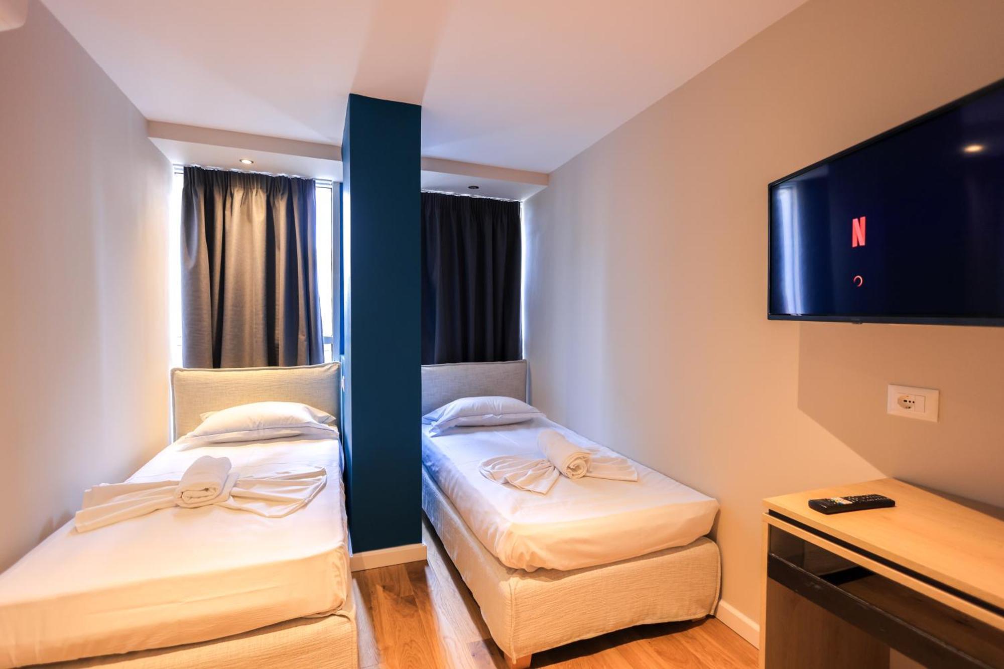 Grandstay Studios Durrës Extérieur photo