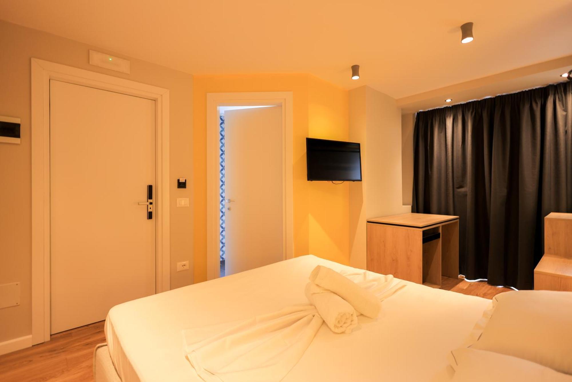 Grandstay Studios Durrës Extérieur photo